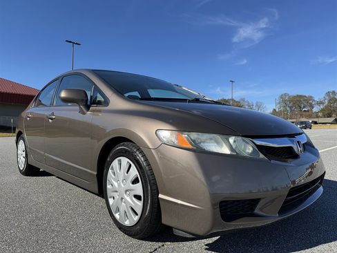 Used 2010 Honda Civic LX image 4