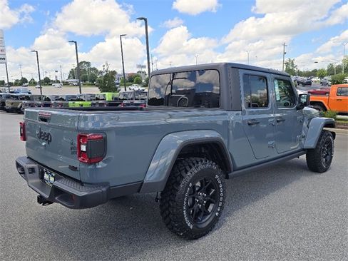 New 2025 Jeep Gladiator Willys image 3