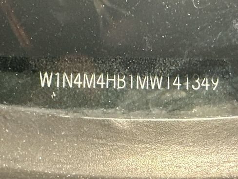 Used 2021 Mercedes-Benz GLB 250 4MATIC image 24
