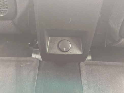 Used 2016 Chevrolet Equinox LT FWD image 23