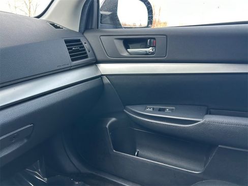 Used 2014 Subaru Outback 2.5i image 25