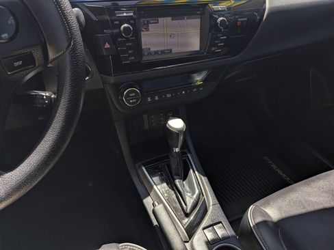 Used 2016 Toyota Corolla LE Premium w/ Body Protection Package #1 FWD image 10