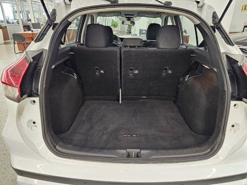 Used 2021 Nissan Kicks S FWD image 37