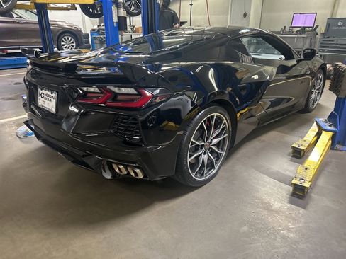 Used 2023 Chevrolet Corvette Stingray Preferred Cpe w/ 2LT RWD image 19