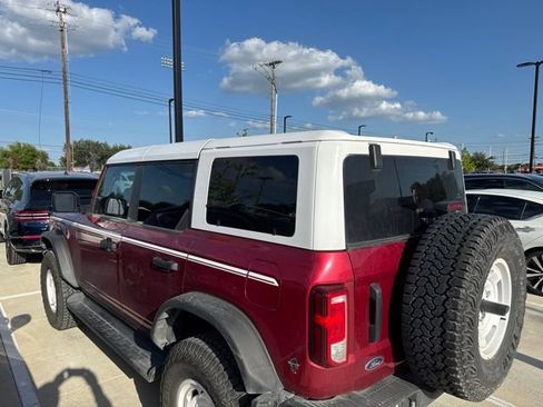 Used 2025 Ford Bronco Heritage Edition AWD/4WD image 4