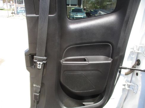 Used 2016 Chevrolet Colorado W/T AWD/4WD image 22