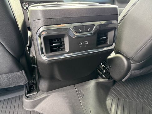 Used 2024 Chevrolet Silverado 2500 High Country w/ High Country Premium Package image 31