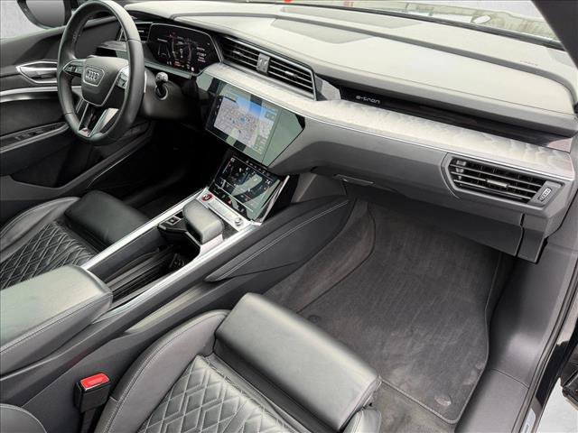 Used 2022 Audi e-tron S Prestige AWD/4WD image 25