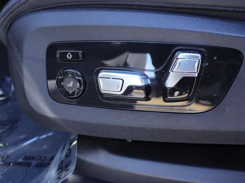 Used 2023 BMW X6 M50i w/ Executive Package image 27