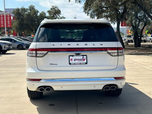 Used 2023 Lincoln Aviator Black Label image 9