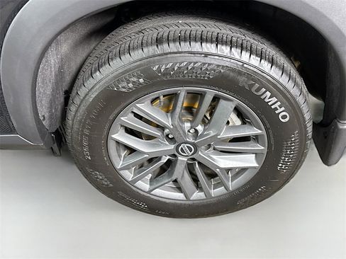 Certified 2021 Nissan Rogue S image 31