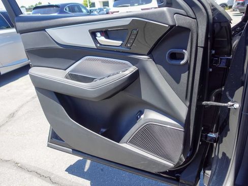Certified 2025 Acura MDX FWD image 17
