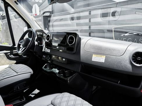 Used 2024 Mercedes-Benz Sprinter 3500 w/ Parking Package image 38