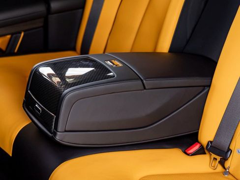 Certified 2024 Rolls-Royce Ghost Black Badge w/ Black Badge Ghost Package image 17