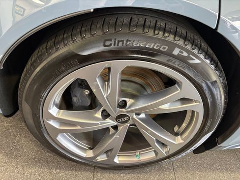 Used 2022 Audi e-tron GT Premium Plus image 18