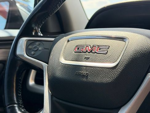 Used 2019 GMC Terrain SLT FWD image 17