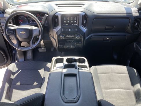 Used 2019 Chevrolet Silverado 1500 Custom w/ Custom Value Package RWD image 18