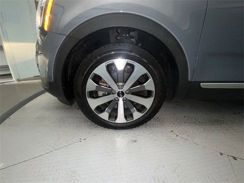 Used 2021 Kia Telluride S image 10
