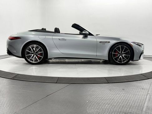 Used 2022 Mercedes-Benz SL 55 AMG 4MATIC w/ Driver Assistance Package image 38