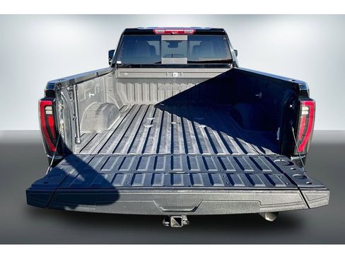 Used 2024 GMC Sierra 2500 AT4 w/ AT4 Premium Plus Package image 5