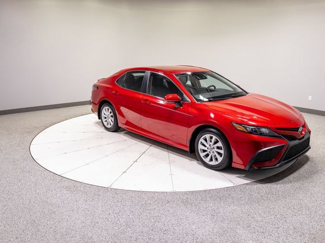 Used 2021 Toyota Camry SE AWD/4WD image 28
