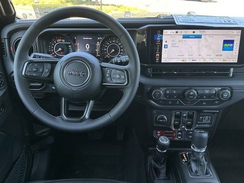 New 2026 Jeep Wrangler Unlimited Rubicon AWD/4WD image 21