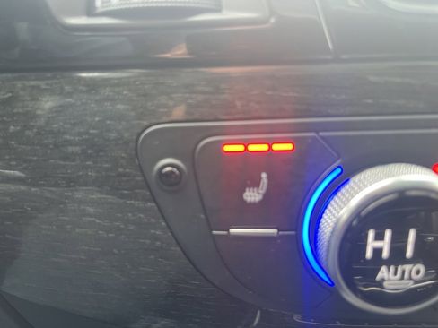 Used 2019 Audi Q7 3.0T Premium Plus w/ Premium Plus Package image 24