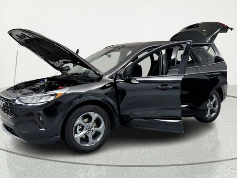 Used 2023 Ford Escape ST-Line Select w/ Tech Pack #1 AWD/4WD image 9