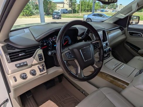 Used 2017 GMC Yukon Denali w/ Open Road Package AWD/4WD image 16