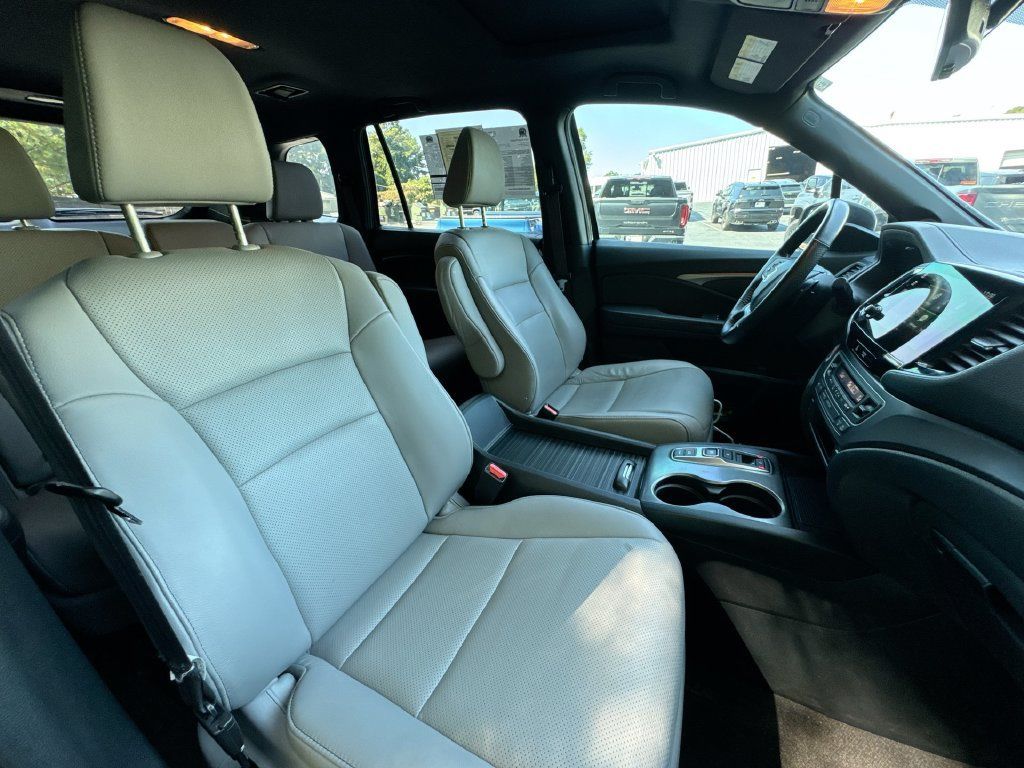 Used 2023 Honda Passport EX-L image 31