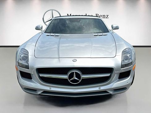 Used 2012 Mercedes-Benz SLS AMG Roadster image 2