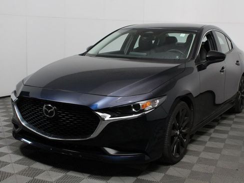 Used 2024 MAZDA MAZDA3 s image 3