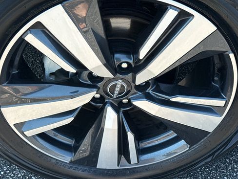 Used 2023 Nissan Rogue SL w/ SL Premium Package AWD/4WD image 9
