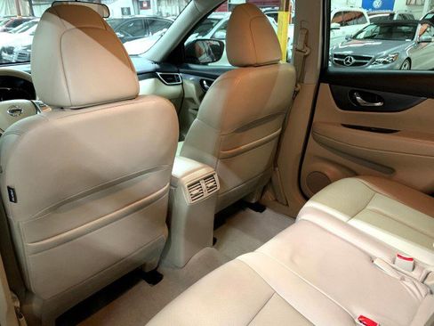 Used 2015 Nissan Rogue SL image 41