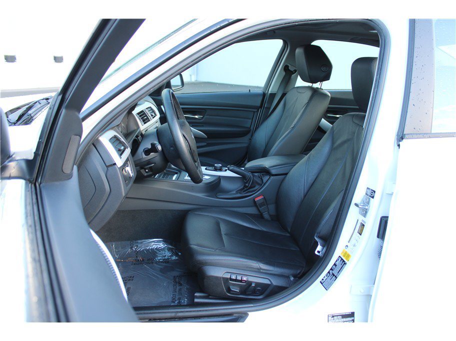 Used 2013 BMW 328i xDrive Sedan AWD/4WD image 8