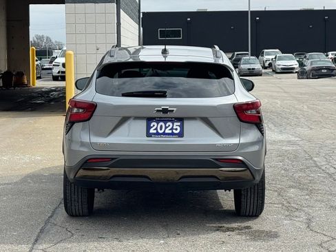 Used 2025 Chevrolet Trax ACTIV image 6