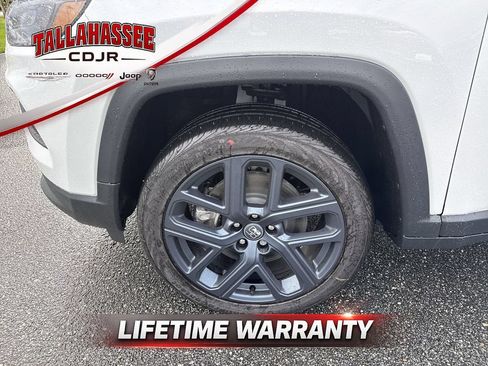 New 2026 Jeep Compass Latitude AWD/4WD image 12