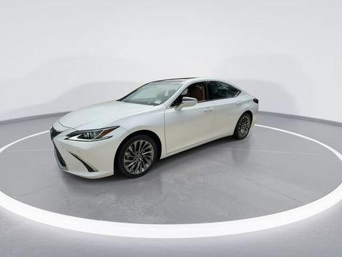 Certified 2025 Lexus ES 350 w/ Technology Package FWD image 4