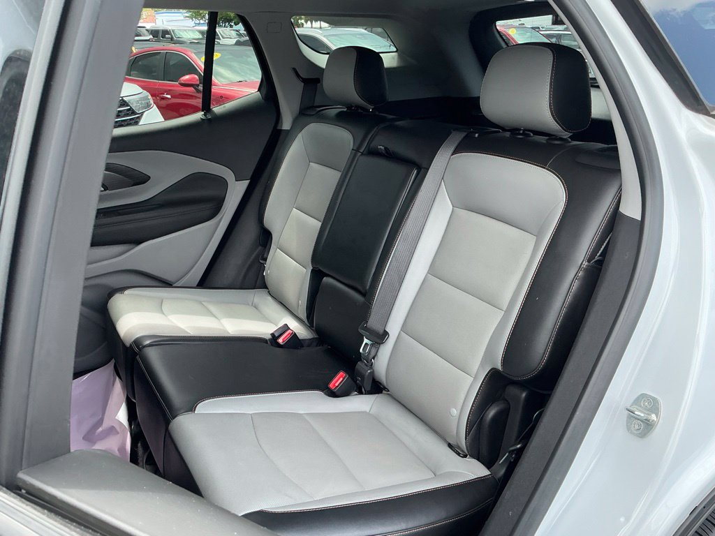 Used 2021 GMC Terrain SLT w/ Infotainment Package II FWD image 32