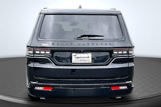 Used 2024 Jeep Grand Wagoneer L Series II w/ Quick Order Packagew 28T AWD/4WD image 5