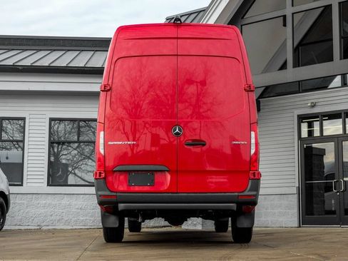 Used 2026 Mercedes-Benz Sprinter 2500 image 8