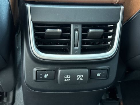 Used 2021 Subaru Outback Touring XT image 16