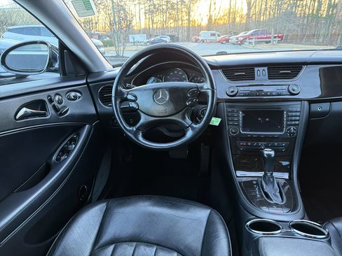Used 2006 Mercedes-Benz CLS 500 image 22