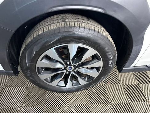Used 2023 Subaru Outback Limited AWD/4WD image 10