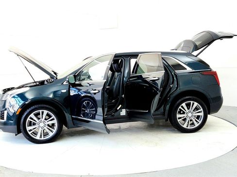 Used 2024 Cadillac XT5 Premium Luxury w/ Technology Package image 10