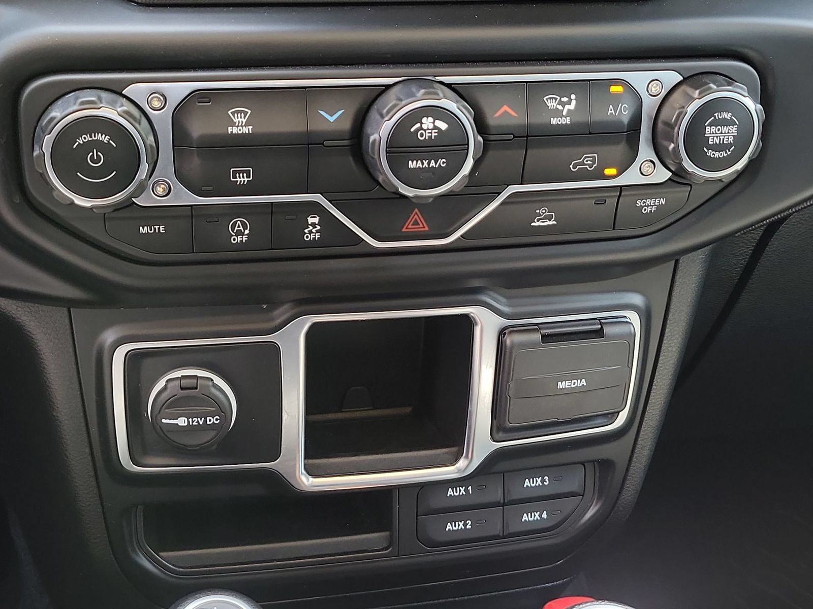 Used 2022 Jeep Gladiator Sport AWD/4WD image 34