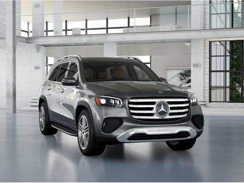 Certified 2026 Mercedes-Benz GLS 450 4MATIC image 9