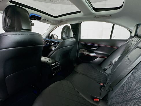 Used 2024 Mercedes-Benz E 350 4MATIC Sedan w/ Airmatic Package image 22