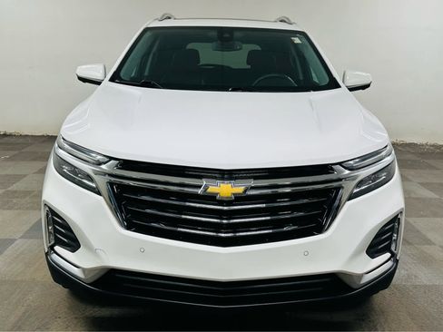 Used 2024 Chevrolet Equinox Premier AWD/4WD image 2