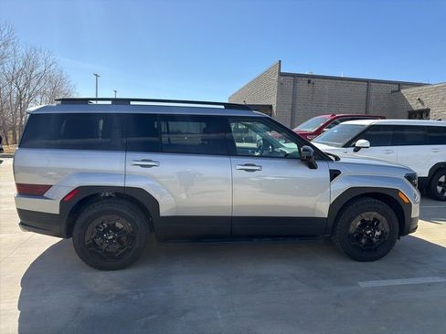 Used 2025 Hyundai Santa Fe XRT image 7